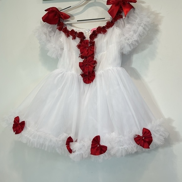 Brand New sugar Thrillz WINTER ROSE baby doll MINI DRESS WHITE red bow medium - Picture 3 of 6